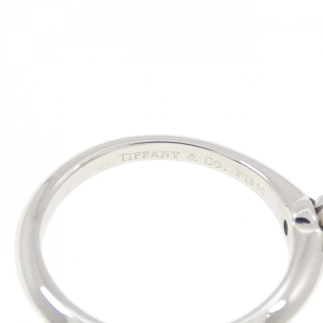 TIFFANY CLASSIC SOLITAIRE RING - 4