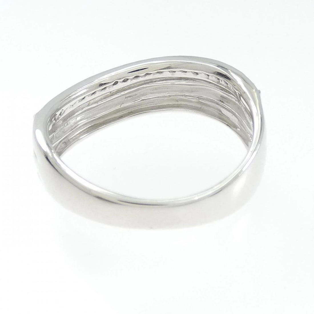 K18WG DIAMOND RING - 2