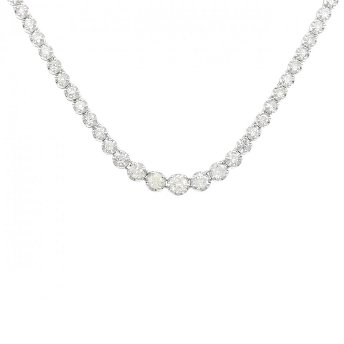 PT850 DIAMOND NECKLACE: PT850 Diamond Necklace Brand: Unbranded Type/Style: Diamond Necklace Material: PT850, Main Stone Natural Color: Silver Size: 43cm Actual Size Max width approx: 4.4mm Accessories: None Accessories