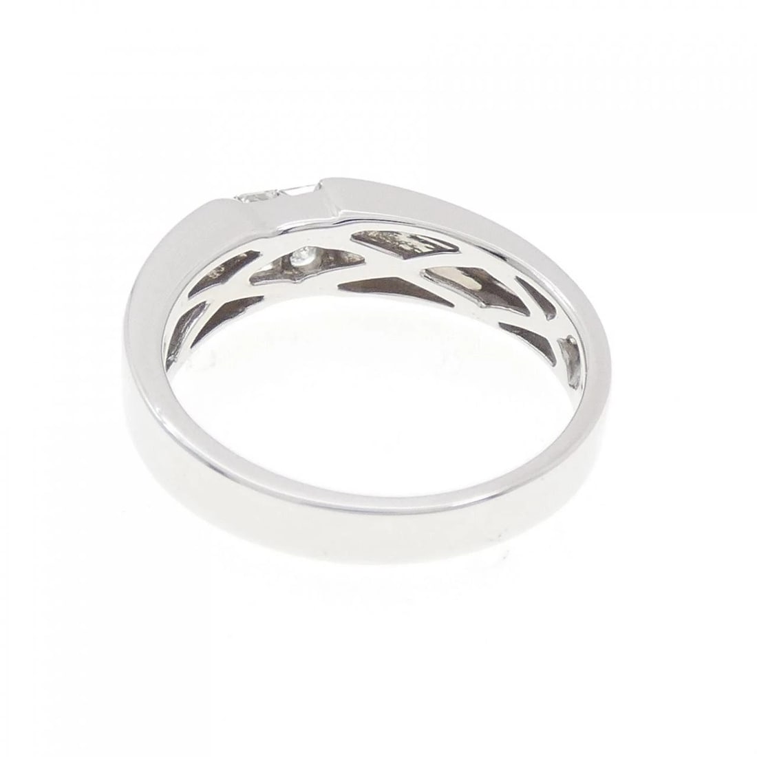 K18WG DIAMOND RING - 2