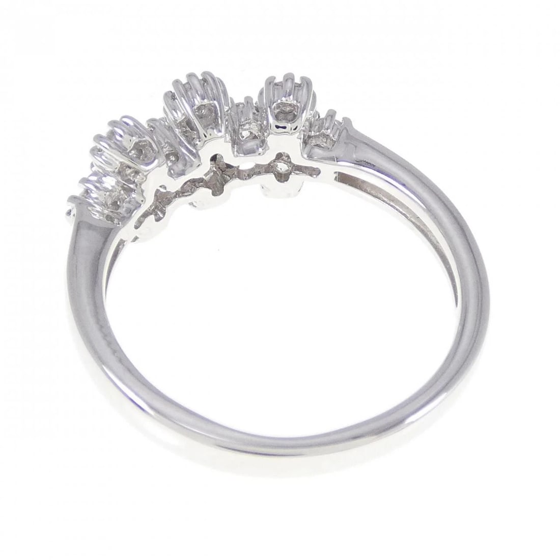 K18WG DIAMOND RING - 3