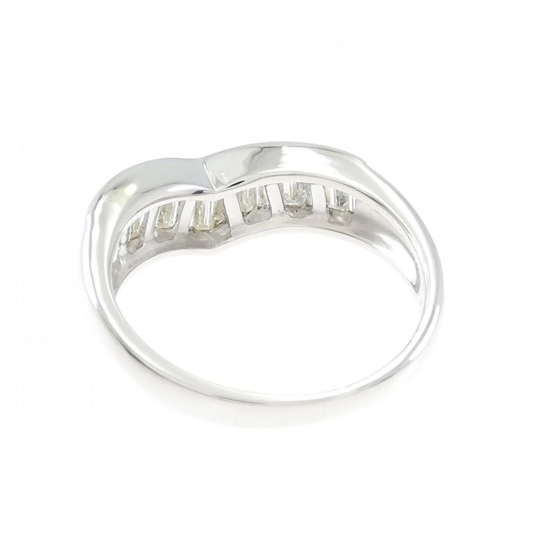 PT900 DIAMOND RING - 3