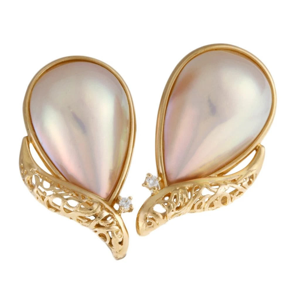 TASAKI EARRING K18 YELLOW GOLD DIAMOND PEARL GORGEOUS USED: TASAKI Earring K18 yellow gold diamond Pearl gorgeous used Brand: TASAKI Type/Style: Earring Material: K18 yellow gold Main Stone Natural Color: gold Size: CM) 27.0mm x 15.5mm(*mm) Accessories: No