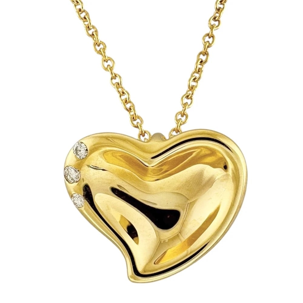 TIFFANY&CO. NECKLACE K18 YELLOW GOLD DIAMOND FULL HEART USED: TIFFANY&Co. Necklace K18 yellow gold diamond Full heart used Brand: Tiffany&co. Type/Style: Necklace Material: K18 yellow gold Main Stone Natural Color: gold Size: CM) Chain width:1.0mmTop:W14.0mm x H