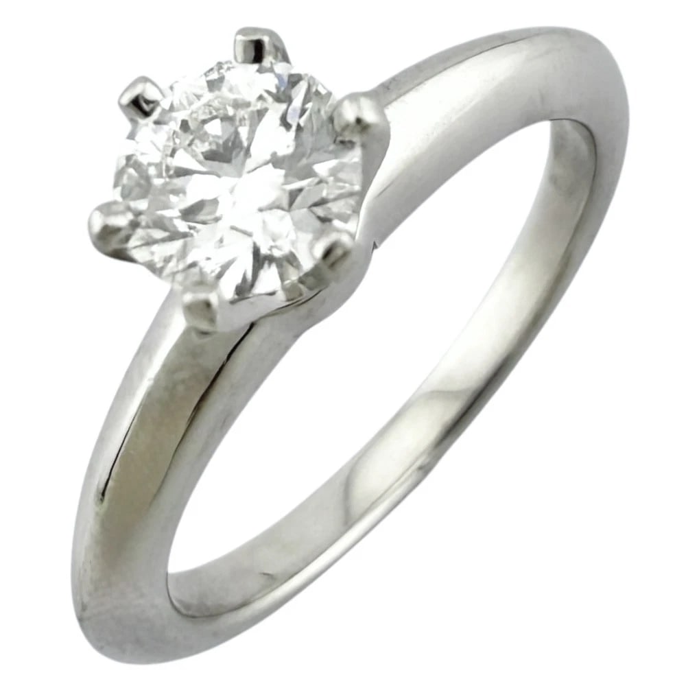 TIFFANY&CO. RING PT950PLATINUM DIAMOND SOLITAIRE USED: TIFFANY&Co. Ring Pt950Platinum diamond Solitaire used Brand: Tiffany&co. Type/Style: Ring Material: Pt950Platinum Main Stone Natural Color: Silver Size: US 3 Accessories: None Accessories Notice: