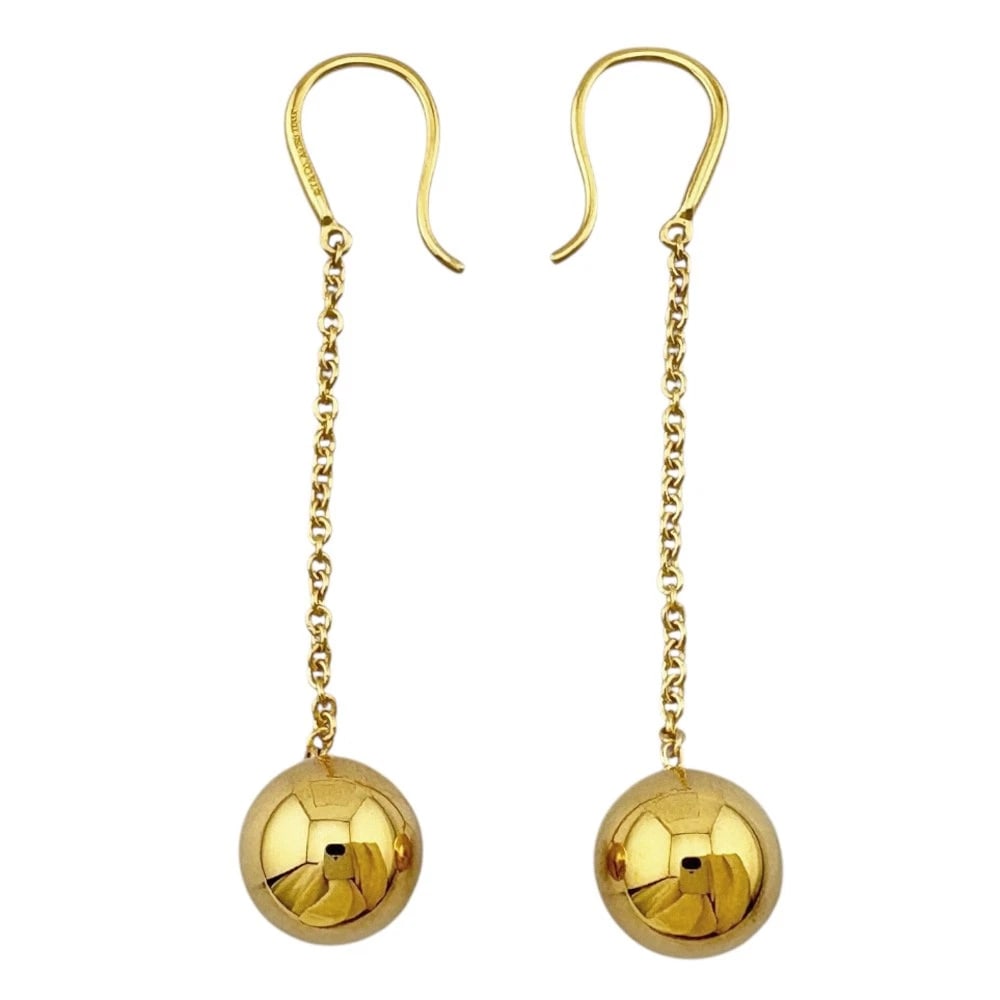 TIFFANY&CO. EARRING K18 YELLOW GOLD HARDWARE BALL: TIFFANY&Co. earring K18 yellow gold Hardware ball Brand: Tiffany&co. Type/Style: earring Material: K18 yellow gold Color: gold Size: CM) 53.0mm x 9.5mm(*mm) Accessories: None Accessories N