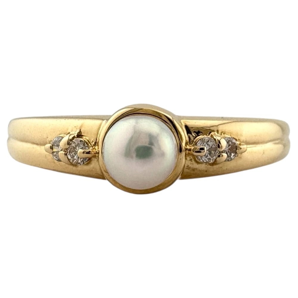 RING K18 YELLOW GOLD PEARL DIAMOND: Ring K18 yellow gold Pearl diamond Brand: Unbranded Type/Style: Ring Material: K18 yellow gold Main Stone Pearl/ Natural Color: gold Size: US 6 Accessories: None Accessories Notice: When p