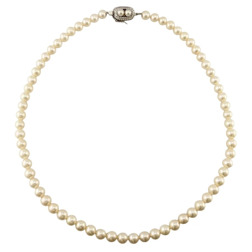 TASAKI NECKLACE SILVER PEARL USED: TASAKI Necklace Silver Pearl used Brand: TASAKI Type/Style: Necklace Material: Silver Main Stone Pearl Color: Silver Size: CM) Total Length:42.5cm Accessories: None Accessories Notice: Whe