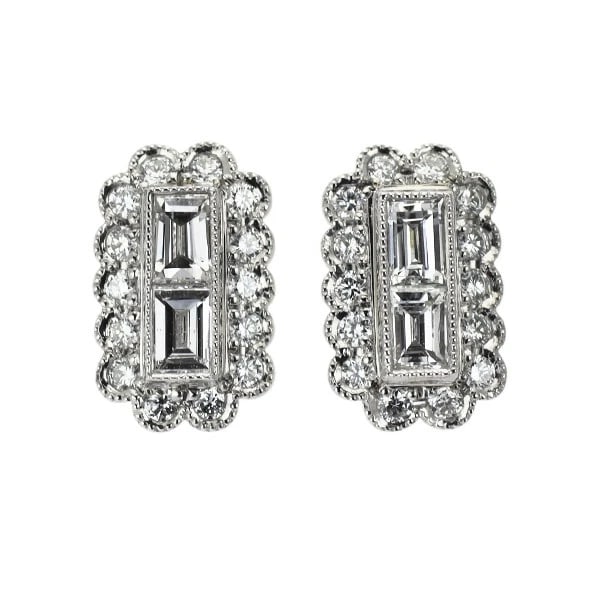 PT900 DIAMOND EARRING: Pt900 diamond earring Brand: None Type/Style: piercing Material: Pt900 Color: Pt Size: Length/Width/Diameter11.0 Accessories: None Accessories Notice: When purchasing pre-owned goods, please refer to