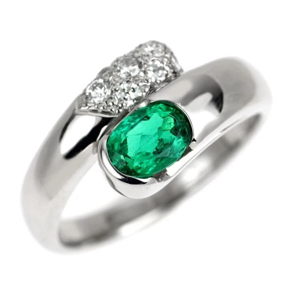 PT900 EMERALD DIAMOND RING: Pt900 emerald diamond ring Brand: None Type/Style: rings Material: Pt900 Main Stone emerald Color: PT Size: 5.5 - 5.75 US Accessories: None Accessories Notice: When purchasing pre-owned go