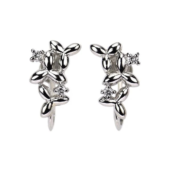 TASAKI PEARL PT900 DIAMOND EARRINGS: Tasaki Pearl Pt900 Diamond Earrings Brand: Tasaki Pearl Type/Style: earring Material: Pt900 Color: PT Size: Length/Width/Diameter13.3 Accessories: None Accessories Notice: When purchasing pre-owned