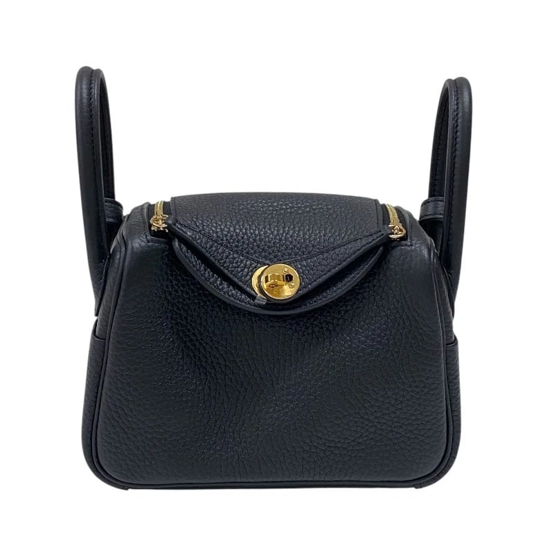 HERMES LINDY MINI SHOULDER BAG: HERMES Lindy mini Shoulder Bag Brand: HERMES Type/Style: Shoulder Bag Material: Taurillon Clemence Color: Black Gold Hardware Size: W7.1 x H5.1 x D3.5inch Accessories: None Accessories Not