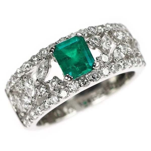 PT900 EMERALD DIAMOND RING: Pt900 emerald diamond ring Brand: None Type/Style: rings Material: Pt900 Main Stone emeralds Color: PT Size: 6 US Accessories: None Accessories Notice: When purchasing pre-owned goods, please refer