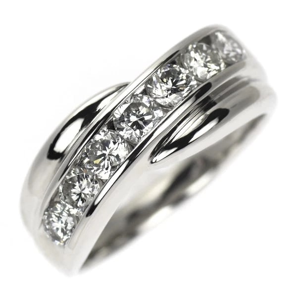 PT900 DIAMOND RING (1 of 2)