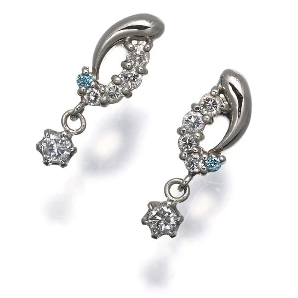 BLUE&CLEAR DIAMOND EARRINGS 900 PLATINUM: Blue&Clear Diamond Earrings 900 Platinum Brand: Unbranded Type/Style: Earring Material: 900 Platinum Main Stone Natural Color: Platinum Size: Design size: 17.3 x 5.7mm Accessories: None Ac