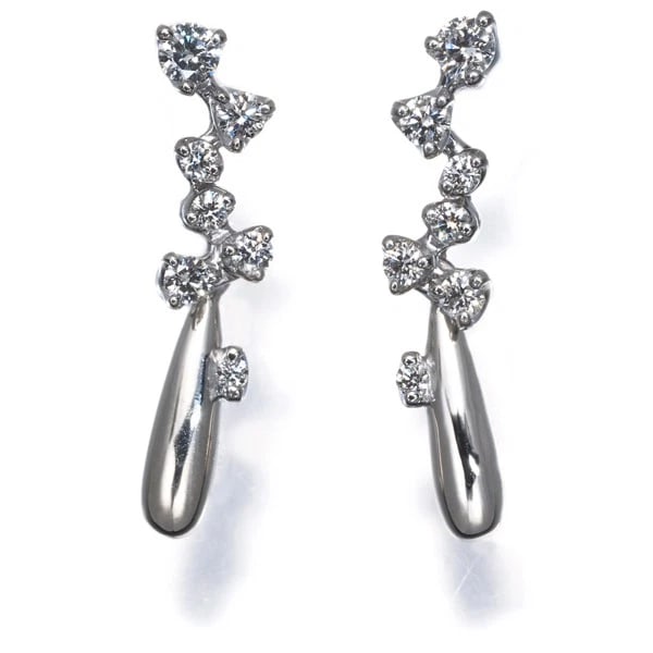 HOSHI NO SUNA DIAMOND EARRINGS 900 PLATINUM: HOSHI no SUNA Diamond Earrings 900 Platinum Brand: HOSHI no SUNA Type/Style: Earring Material: 900 Platinum Main Stone Natural Color: Platinum Size: Design size: 20.2 x 5.0mm Accessories: None