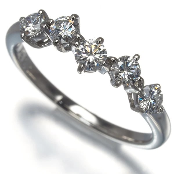 ROYAL ASSCER DIAMOND RING 900 PLATINUM: ROYAL ASSCER Diamond Ring 900 Platinum Brand: ROYAL ASSCER Type/Style: Ring Material: 900 Platinum Main Stone Natural Color: Platinum Size: US 6-6.25 Accessories: None Accessories Notice: