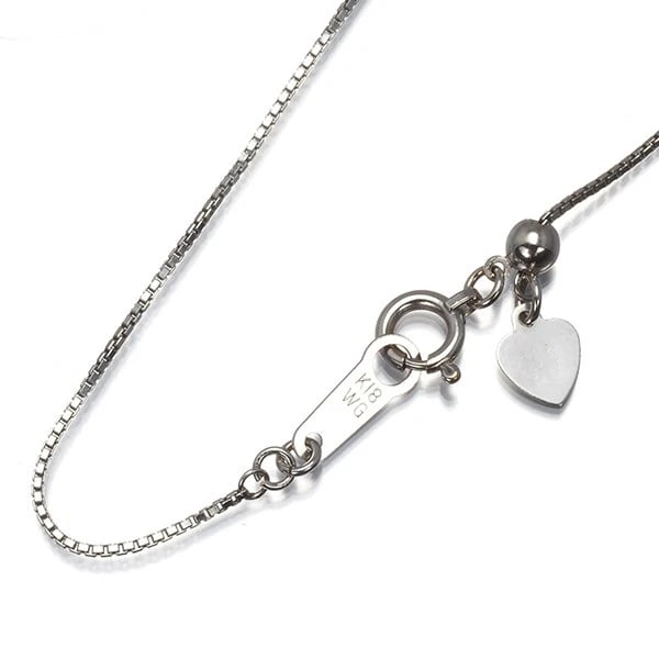 BOX CHAIN NECKLACE 18K 750 WHITE GOLD: Box Chain Necklace 18K 750 White Gold Brand: Unbranded Type/Style: Necklace Material: 18K 750 White Gold Color: White Gold Size: Necklace length: 46cmAdjUS table to short length with an extenderNeckla