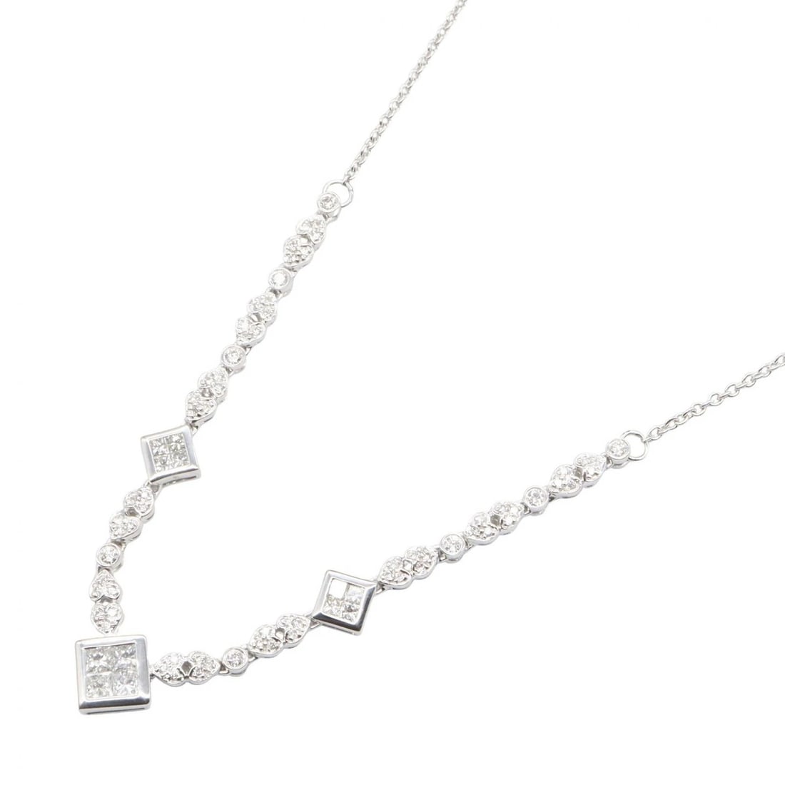 JEWELRY DIAMOND NECKLACE 18KWG: JEWELRY Diamond Necklace 18KWG Brand: JEWELRY Type/Style: Necklace Material: K18WG?White Gold? Main Stone Natural Color: Silver Size: Neck rotation?35.5/40.5cm(14.0") Motif W?9mm x H?9mm(0.4" x 0.4") 