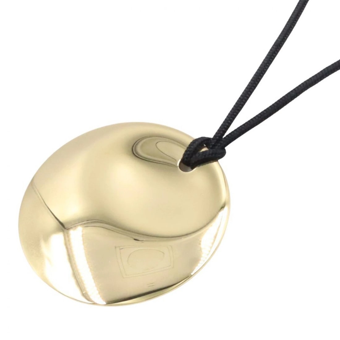 TIFFANY?CO ROUND PENDANT CHOKER NECKLACE: TIFFANY?CO Round Pendant Choker Necklace Brand: TIFFANY?CO Type/Style: Necklace Material: K18 (Yellow Gold) Color: Gold Size: Neck rotation?74cm(29.1") Motif W?34mm x H?34mm(1.3" x 1.3") Accessori