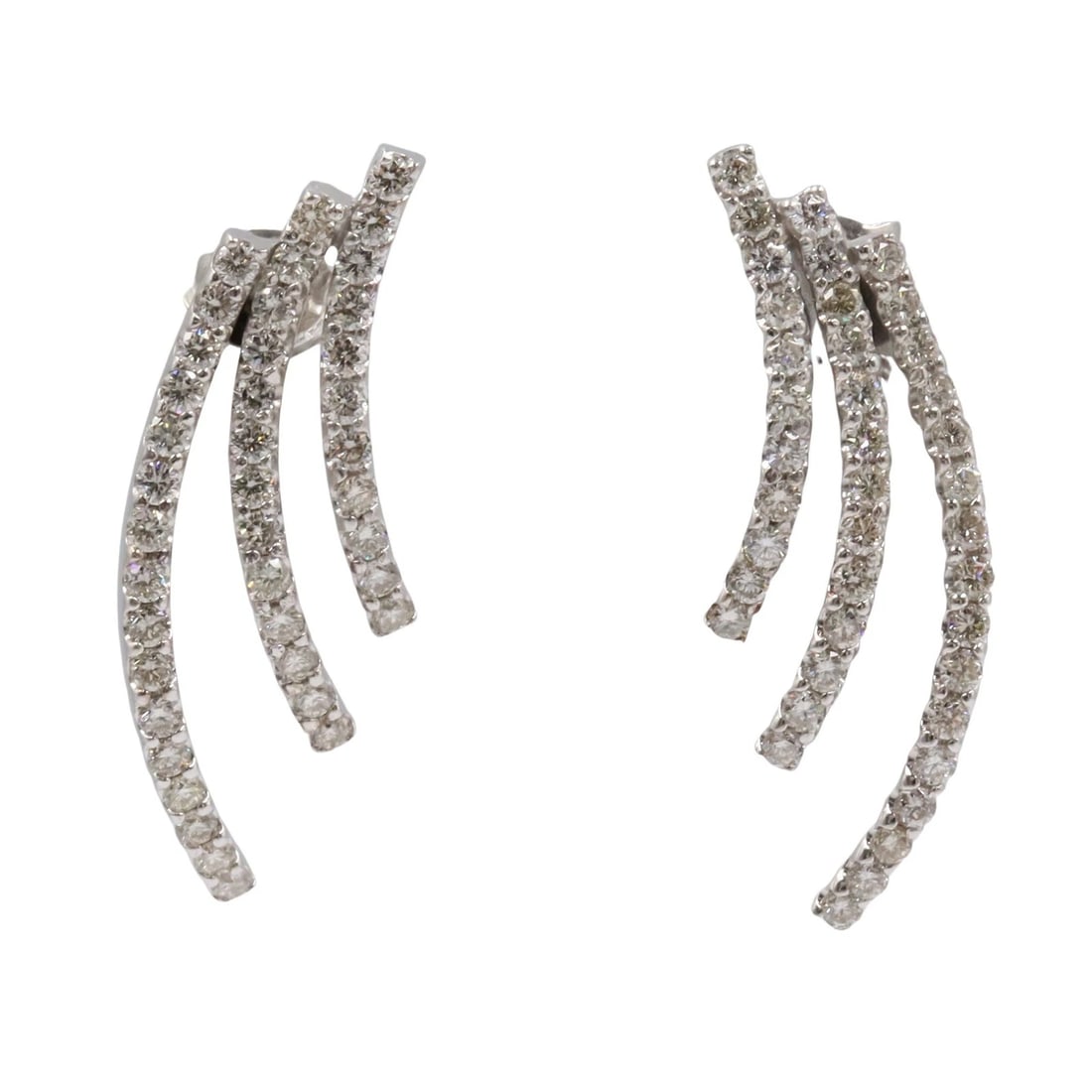 JEWELRY DIAMOND PIERCED EARRINGS 14KWG: JEWELRY Diamond Pierced earrings 14KWG Brand: JEWELRY Type/Style: Pierced earrings Material: K18WG Main Stone Natural Color: Clear Size: 26.5mm x 9.5mm(1.0" x 0.4") Accessories: None Acces
