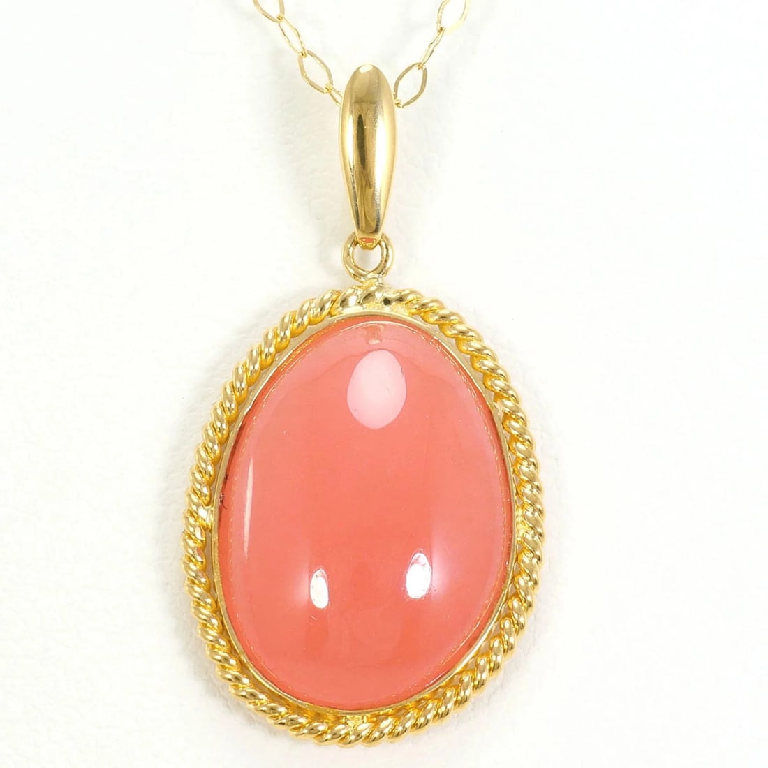 18K YELLOW GOLD NECKLACE CARNELIAN: 18K Yellow Gold Necklace Carnelian Brand: Unbranded Type/Style: Necklace Material: Yellow gold (18K), Main Stone/Creation Carnelian Color: Yellow gold Size: Neck Circumference 40 cm / 15.74'' Pendant 