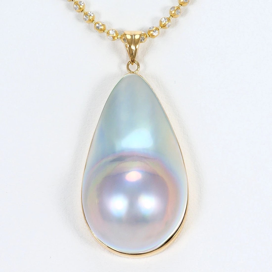 K18 18K GOLD NECKLACE MABE PEARL (HALF-SHAPED PEARL): K18 18k gold Necklace Mabe pearl (half-shaped pearl) Brand: No Brand Type/Style: Necklace Material: 18k gold, Main Stone/Creation Mabe Pearl Color: Gold Size: Total length 41cm Accessories: None <