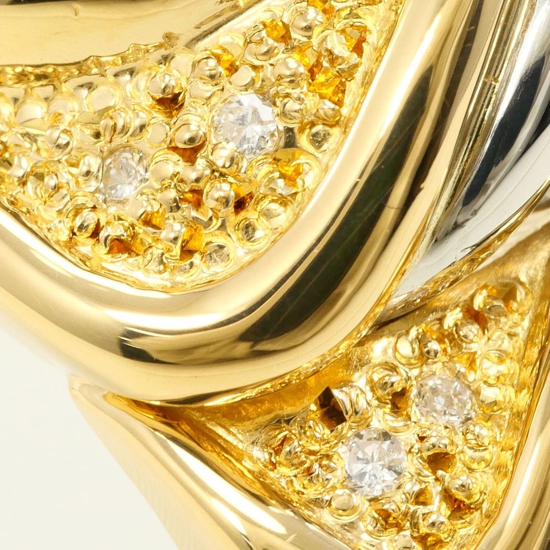 PT900 PLATINUM K18 RING DIAMOND: PT900 Platinum K18 Ring Diamond Brand: No Brand Type/Style: Ring Material: PT900 Platinum K18, Main Stone/Creation Diamond Color: Silver Size: US 7 3/4 Accessories: None Accessories Notice: When