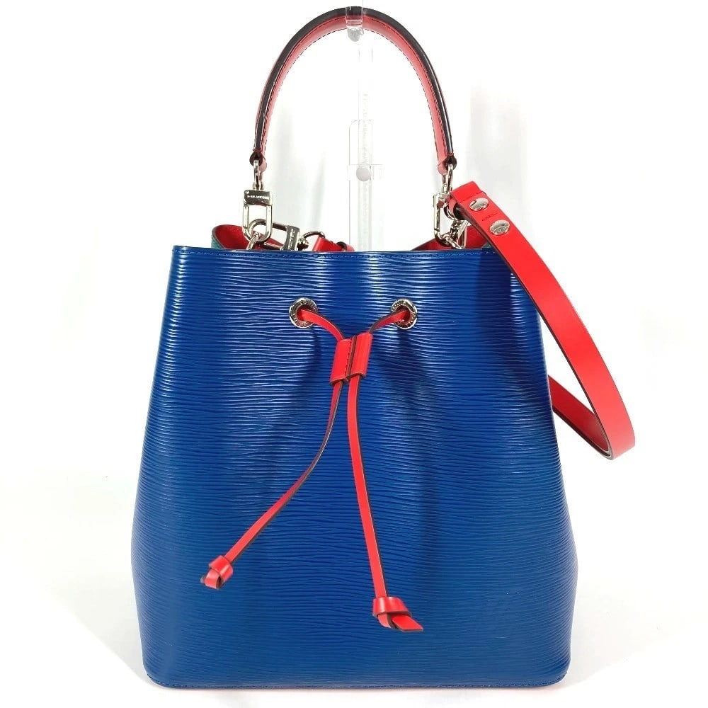 LOUIS VUITTON EPI NEONOE DRAWSTRING SHOULDER BAG: LOUIS VUITTON Epi Neonoe drawstring Shoulder Bag Brand: Louis Vuitton Type/Style: Shoulder Bag Material: Leather Color: blue/Green / Red Size: W9.8?H10.2?D6.5inch / W25cm H26cm D16.5cm Accessories