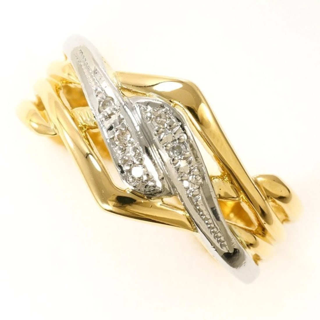 PT900 PLATINUM 18K YELLOW GOLD RING DIAMOND: PT900 Platinum 18K Yellow Gold Ring Diamond Brand: Unbranded Type/Style: Band Ring Material: Platinum 900 Yellow gold (18K) Color: Platinum, Yellow gold Size: US 5.5 Accessories: None Acce