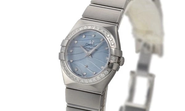 OMEGA CONSTELLATION BRUSHED QUARTZ WATCH: OMEGA Constellation Brushed Quartz Watch Brand: OMEGA Type/Style: Wristwatch Material: Case Material stainless Color: Dial Color blue Size: Case Size Case Size: 24.0mm Accessories: None Ac