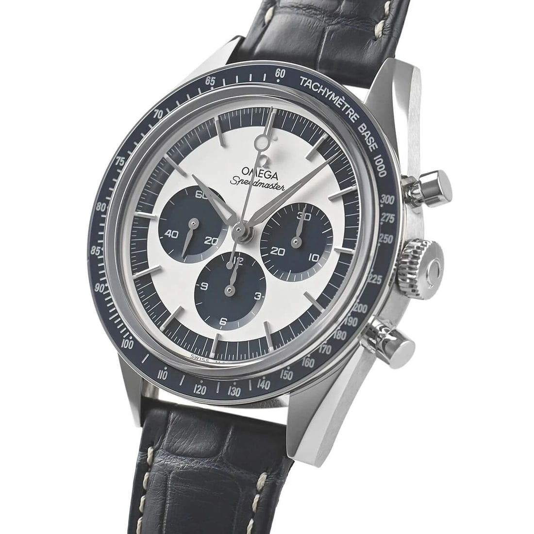 OMEGA SPEEDMASTER MOONWATCH CHRONOGRAPH WATCH: OMEGA Speedmaster MoonWatch Chronograph Watch Brand: OMEGA Type/Style: Wristwatch Material: Case Material stainless Color: Dial Color Silver/Blue Size: Case Size Case Size: 39.7mm Accessories: Non