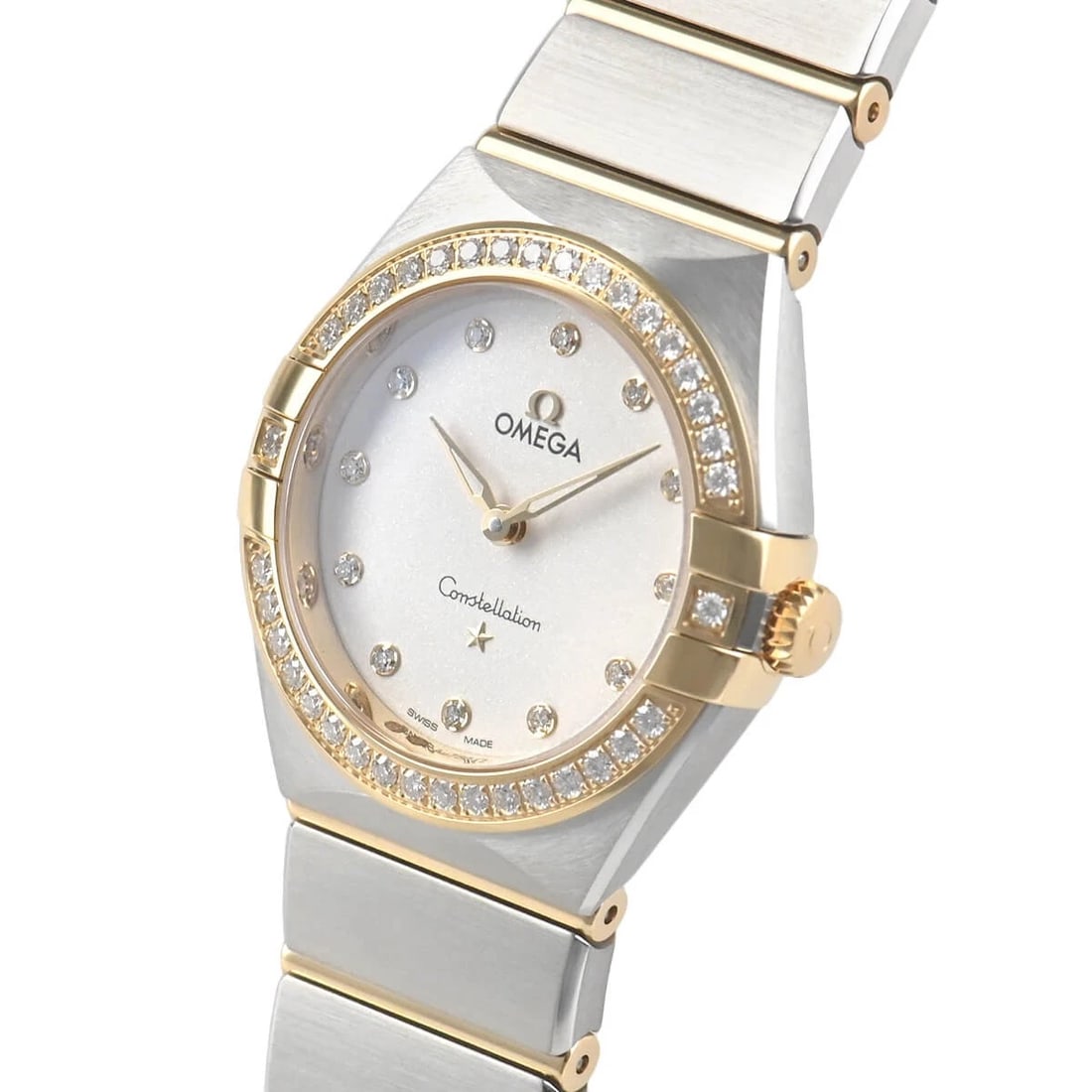 OMEGA CONSTELLATION BRUSHED QUARTZ WATCH: OMEGA Constellation Brushed Quartz Watch Brand: OMEGA Type/Style: Wristwatch Material: Case Material Stainless steel and yellow gold Color: Dial Color Silver Size: Case Size Case Size: 28.0mm Acce