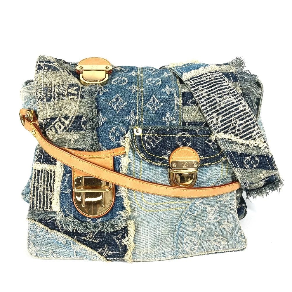 LOUIS VUITTON MONOGRAMDENIM PATCHWORK POST MESSENGER BAG: LOUIS VUITTON MonogramDenim Patchwork Post Messenger Bag Brand: LOUIS VUITTON Type/Style: Shoulder Bag Material: Monogram Denim Canvas Color: blue Size: W10.2?H9.4?D3.1inch / W26cm H24cm D8cm Acce