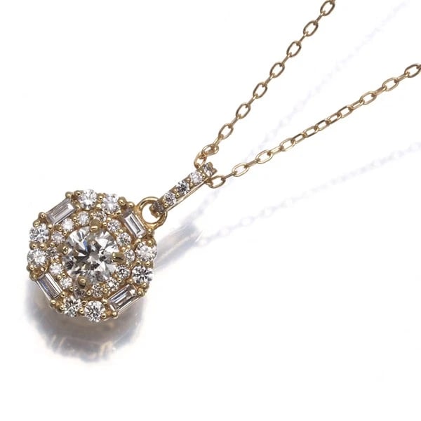 DIAMOND NECKLACE 18K 750 YELLOW GOLD: Diamond Necklace 18K 750 Yellow Gold Brand: Unbranded Type/Style: Necklace Material: 18K 750 Yellow Gold Main Stone Natural Color: Yellow Gold Size: Necklace length: 39cm Pendant size: 14.3 x 8.9mm