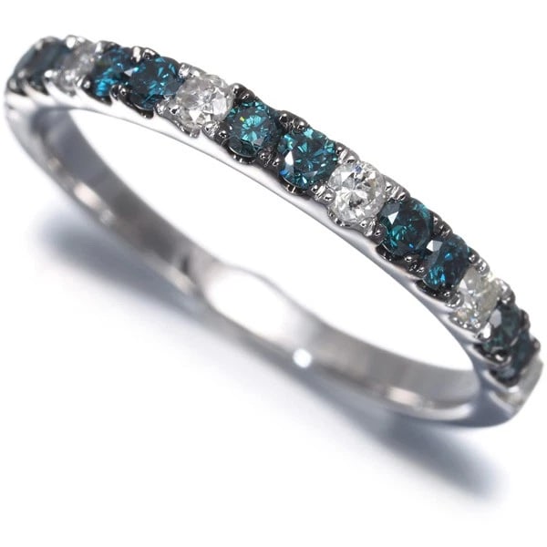 BLUE & CLEAR DIAMOND RING 18K 750 WHITE GOLD: Blue & Clear Diamond Ring 18K 750 White Gold Brand: Unbranded Type/Style: Ring Material: 18K 750 White Gold Main Stone Natural Color: White Gold Size: US 7 Accessories: None Accessories No