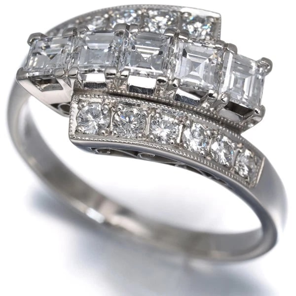 DIAMOND SQUARE RING 900 PLATINUM: Diamond Square Ring 900 Platinum Brand: Unbranded Type/Style: Ring Material: 900 Platinum Main Stone Natural Color: Platinum Size: US 5.75-6 Accessories: None Accessories Notice: When purc