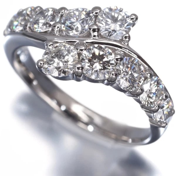 DIAMOND 10P RING 900 PLATINUM: Diamond 10P Ring 900 Platinum Brand: Unbranded Type/Style: Ring Material: 900 Platinum Main Stone Natural Color: Platinum Size: US 3.75 Accessories: None Accessories Notice: When purchasin