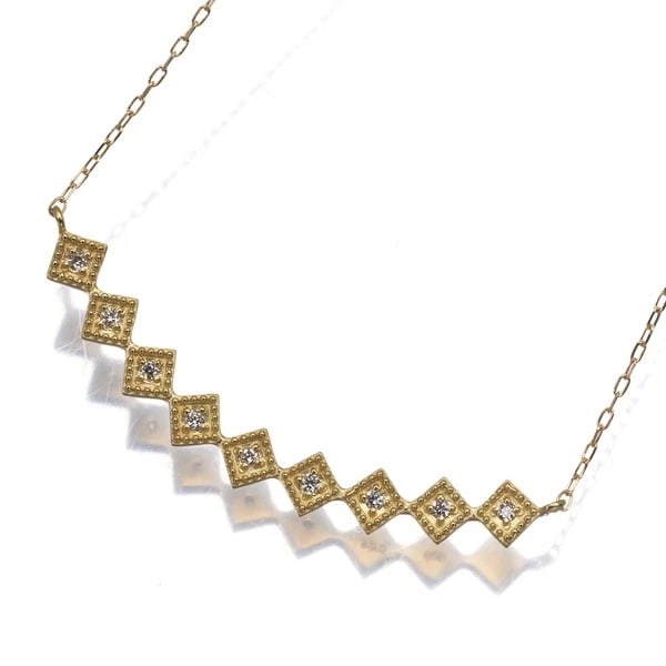 DIAMOND MILGRAIN NECKLACE 18K 750 YELLOW GOLD: Diamond Milgrain Necklace 18K 750 Yellow Gold Brand: Unbranded Type/Style: Necklace Material: 18K 750 Yellow Gold Main Stone Natural Color: Yellow Gold Size: Necklace length: 39 / 43cm Pendant size: 4