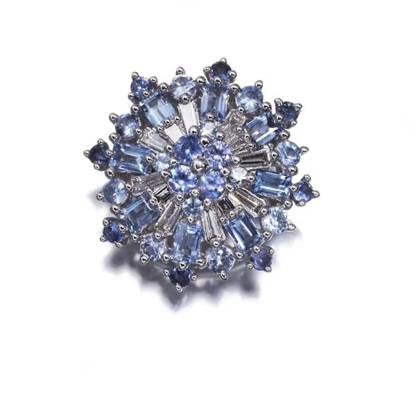 SAPPHIRE DIAMOND FLOWER PENDANT 18K 750 WHITE GOLD: Sapphire Diamond Flower Pendant 18K 750 White Gold Brand: Unbranded Type/Style: Pendant Material: 18K 750 White Gold Main Stone Natural Color: White Gold Size: Design size: 17.5 x 17.5mm Bail inner di