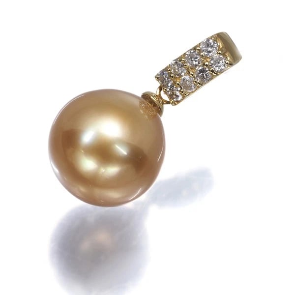 GOLDEN SOUTH SEA PEARL DIAMOND PENDANT 18K 750 YELLOW GOLD: Golden South Sea Pearl Diamond Pendant 18K 750 Yellow Gold Brand: Unbranded Type/Style: Pendant Material: 18K 750 Yellow Gold Main Stone cultured Color: Yellow Gold Size: Full length of total design: 