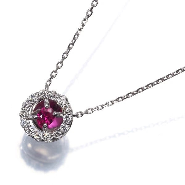 RUBY DIAMOND NECKLACE 18K 750 WHITE GOLD: Ruby Diamond Necklace 18K 750 White Gold Brand: Unbranded Type/Style: Necklace Material: 18K 750 White Gold Main Stone Natural Color: White Gold Size: Necklace length: 40 / 44cmPendant size: Diameter 