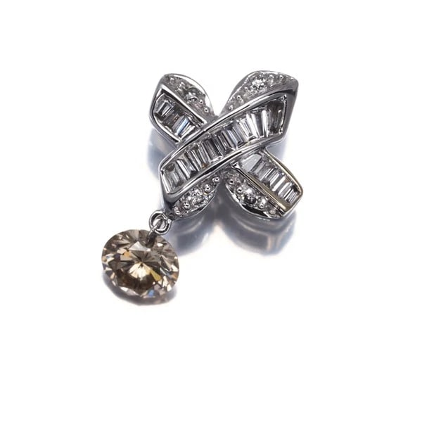 BROWN &CLEARDIAMOND PENDANT 18K 750 WHITE GOLD: Brown &ClearDiamond Pendant 18K 750 White Gold Brand: Unbranded Type/Style: Pendant Material: 18K 750 White Gold Main Stone Natural Color: White Gold Size: Design size: 17.5 x 11.0mmBail inner diamete