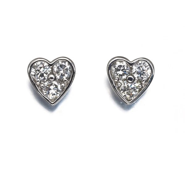 DIAMOND HEART EARRINGS 900 PLATINUM: Diamond Heart Earrings 900 Platinum Brand: Unbranded Type/Style: Earring Material: 900 Platinum Main Stone Natural Color: Platinum Size: Design size: 7.5 x 7.5mm Accessories: None Accessor