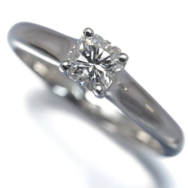 TIFFANY&CO. DIAMOND LUCIDA SOLITAIRE RING 950 PLATINUM: Tiffany&Co. Diamond Lucida Solitaire Ring 950 Platinum Brand: Tiffany & Co. Type/Style: Ring Material: 950 Platinum Main Stone Natural Color: Platinum Size: US 5.25-5.5 Accessories: None Ac