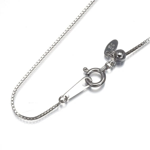 BOX CHAIN NECKLACE 18K 750 WHITE GOLD: Box Chain Necklace 18K 750 White Gold Brand: Unbranded Type/Style: Necklace Material: 18K 750 White Gold Color: White Gold Size: Necklace length: 45cmAdjUS table to short length with an extenderNeckla