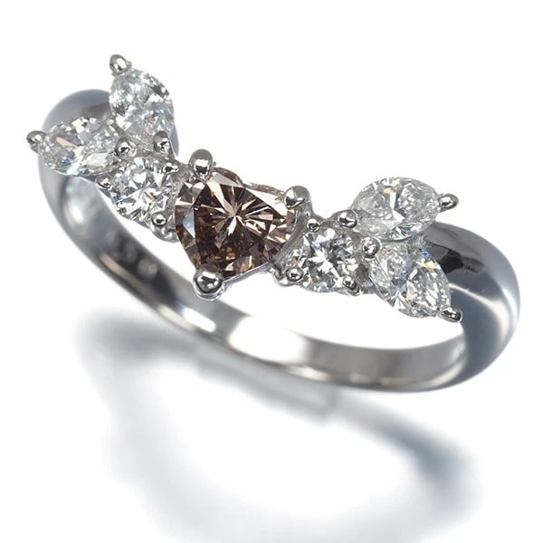 BROWN &CLEAR DIAMOND HEART SHAPE RING 900 PLATINUM: Brown &Clear Diamond Heart Shape Ring 900 Platinum Brand: Unbranded Type/Style: Ring Material: 900 Platinum Main Stone Natural Color: Platinum Size: US 6.5 Accessories: None Accessories No