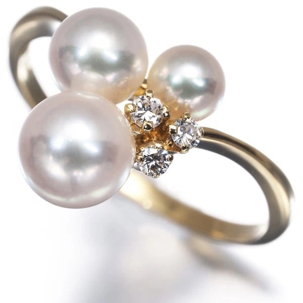 MIKIMOTO AKOYA PEARL DIAMOND RING 18K YG: Mikimoto Akoya Pearl Diamond Ring 18K YG Brand: MIKIMOTO Type/Style: Ring Material: 18K YG Main Stone cultured Color: Yellow Gold Size: US 4-4.25 Accessories: None Accessories Notice: When