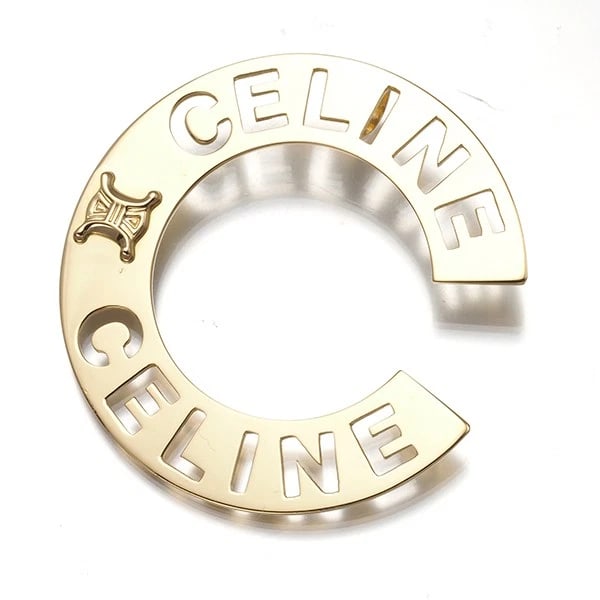 CELINE MACADAM LOGO PENDANT 18K 750 YELLOW GOLD: CELINE Macadam Logo Pendant 18K 750 Yellow Gold Brand: CELINE Type/Style: Pendant Material: 18K 750 Yellow Gold Color: Yellow Gold Size: Design size: 30.2 x 29.0mmBail inner diameter: 3.5 x 3.0mm