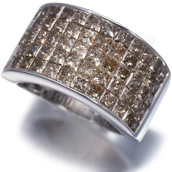 BROWN DIAMOND RING 18K 750 WHITE GOLD: Brown Diamond Ring 18K 750 White Gold Brand: None Type/Style: Ring Material: 18K 750 White Gold Main Stone Natural Color: White Gold Size: US 5.75-6 Accessories: None Accessories Notice: W